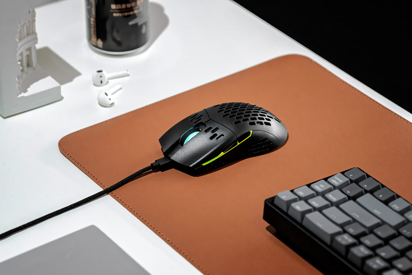 Keychron M1 Ultra-Light Optical Mouse (Wired) - Image 7